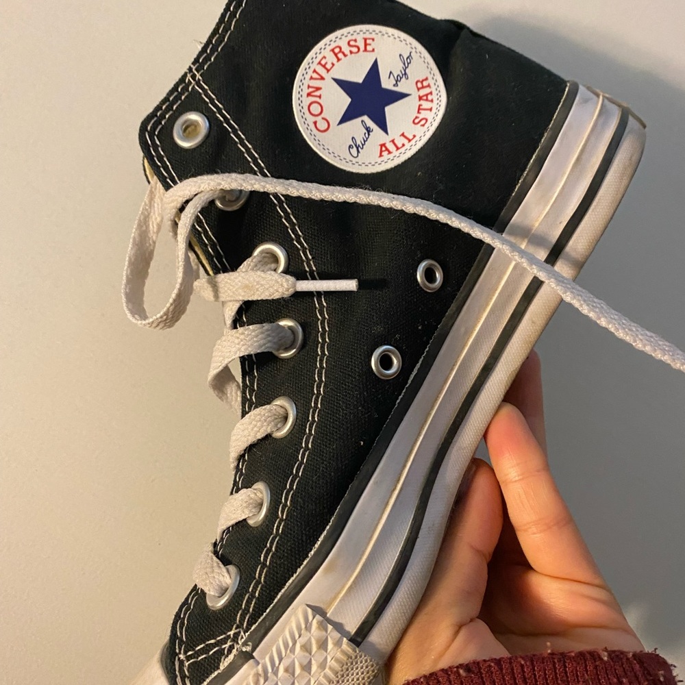 Converse women size 8
